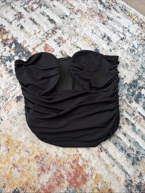Strapless Ruched Crop Top - Black
